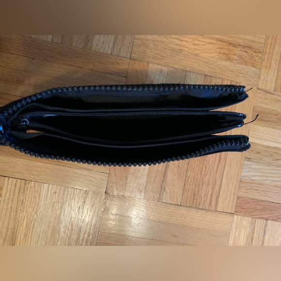 Esprit Wallet - Picture 4 of 9